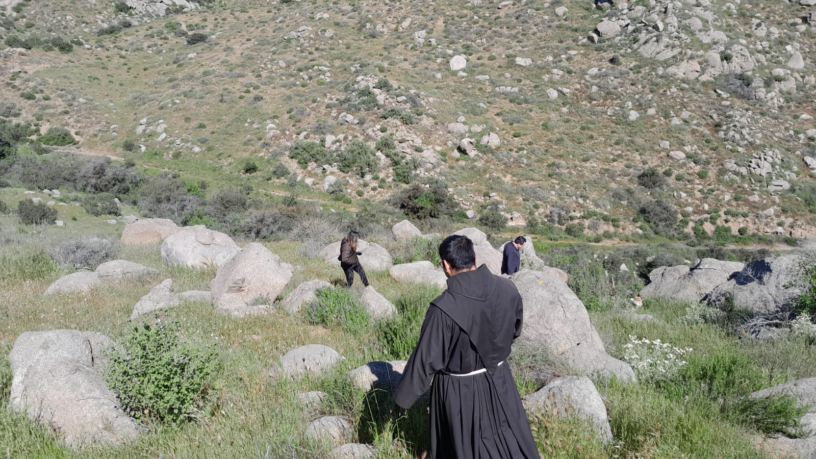 432049389_910680591065789_8535947053420935533_n